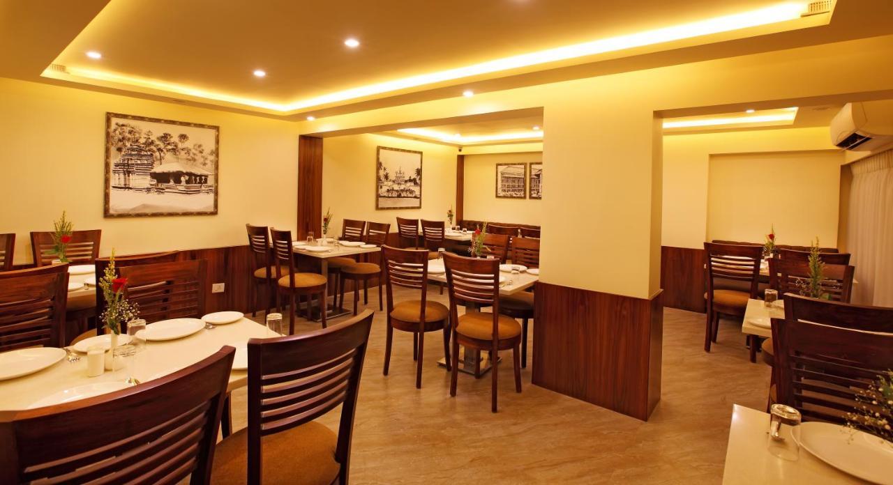 פאנג'י Hotel Rajdhani מראה חיצוני תמונה